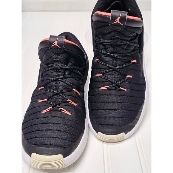 Jordan Flight Luxe GG Black and pink women's size 5.5 - Picture 2 of 7
